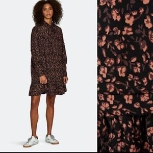 Walter Baker Women's crepe floral dress size large NWT